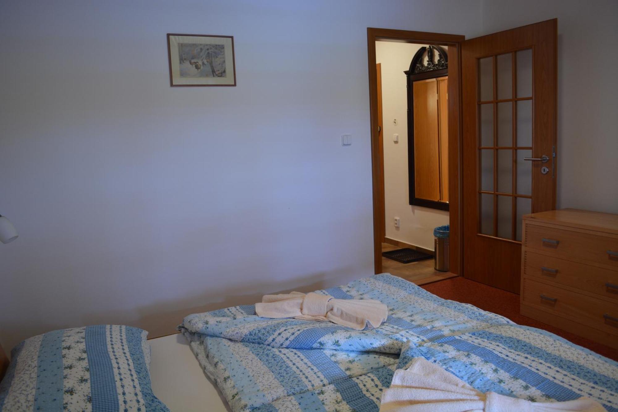 Penzion Farma Dvorec Radnice Chambre photo