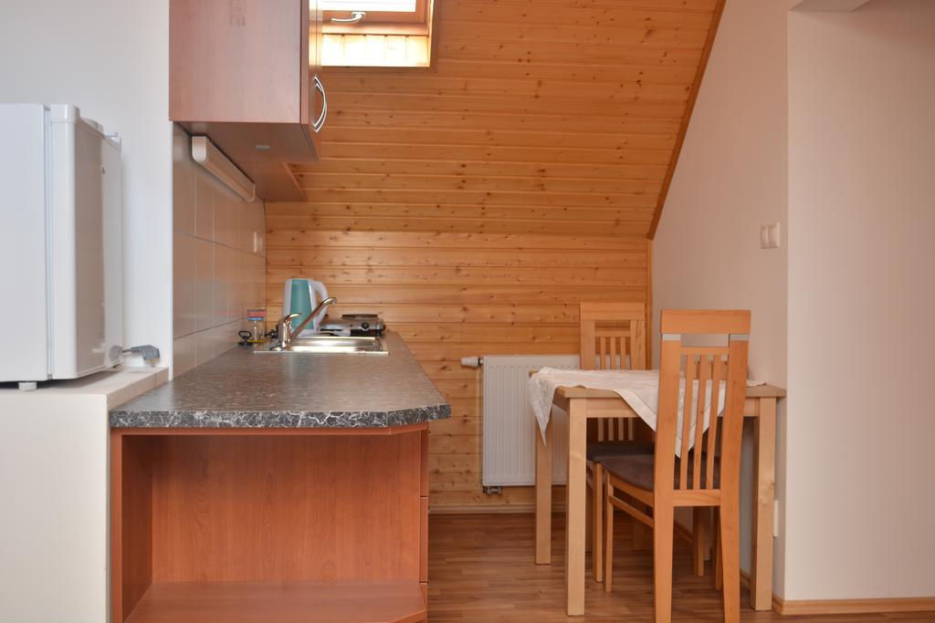 Penzion Farma Dvorec Radnice Chambre photo